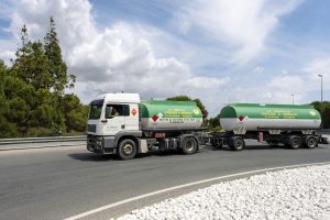 Camión distribución combustible a domicilio