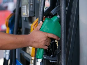 Recomendaciones de seguridad durante el repostaje de combustible