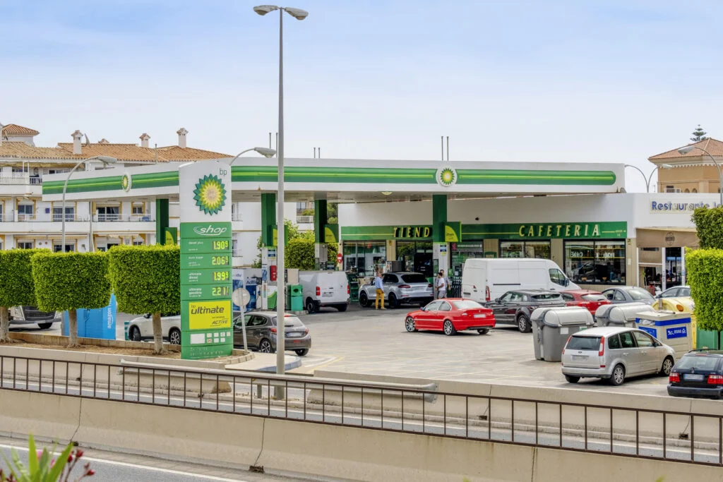 Grupo Badía - Estaciones de servicio en Málaga - BP La Cala de Mijas